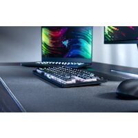 Клавиатура Razer DeathStalker V2 Pro TKL (Razer Low Profile Optical Red, нет кириллицы) - Превью изображения №4 — Интернет-магазин ПроЗаказ
