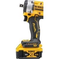 Гайковерт DeWalt DCF921P2T-QW (с 2-мя АКБ, кейс) - Превью изображения №4 — Интернет-магазин ПроЗаказ