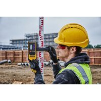 Лазерный нивелир DeWalt DCE080D1RS (с 1-им АКБ, кейс) - Превью изображения №7 — Интернет-магазин ПроЗаказ