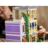 Конструктор LEGO Creator 10278 Полицейский участок - Превью изображения №19 — Интернет-магазин ПроЗаказ