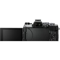 Беззеркальный фотоаппарат Olympus OM-5 Body (серебристый) - Превью изображения №4 — Интернет-магазин ПроЗаказ