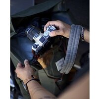 Беззеркальный фотоаппарат Olympus OM-5 Body (серебристый) - Превью изображения №11 — Интернет-магазин ПроЗаказ
