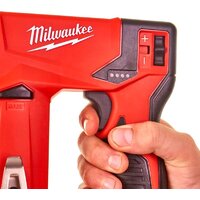 Степлер Milwaukee M12 BST-202X 4933459635 (с 2-мя АКБ) - Превью изображения №4 — Интернет-магазин ПроЗаказ