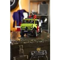 Конструктор LEGO 42242 Грузовик Mercedes-Benz Unimog U 5023 с краном - Превью изображения №12 — Интернет-магазин ПроЗаказ