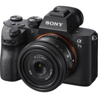 Объектив Sony FE 40mm F/2.5 G - Превью изображения №11 — Интернет-магазин ПроЗаказ