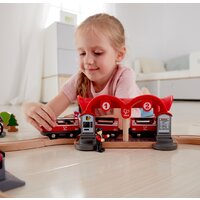 Набор железной дороги Hape Город E3730 - Превью изображения №2 — Интернет-магазин ПроЗаказ