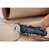 Листовые электрические ножницы Bosch GUS 12V-300 Professional 06019B2904 (с 2-мя АКБ, кейс) - Превью изображения №3 — Интернет-магазин ПроЗаказ