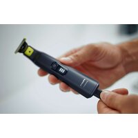 Триммер для бороды и усов Philips OneBlade Pro QP6541/15 - Превью изображения №3 — Интернет-магазин ПроЗаказ