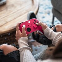 Геймпад Microsoft Xbox Deep Pink Special Edition - Превью изображения №8 — Интернет-магазин ПроЗаказ