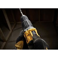 Ударная дрель-шуруповерт DeWalt DCD100YM2T (с 2-мя АКБ, кейс) - Превью изображения №6 — Интернет-магазин ПроЗаказ
