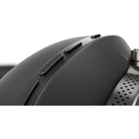 Наушники Bowers & Wilkins PX8 (черный) - Превью изображения №3 — Интернет-магазин ПроЗаказ