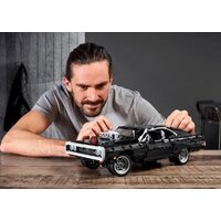 Конструктор LEGO Technic 42111 Dodge Charger Доминика Торетто - Превью изображения №11 — Интернет-магазин ПроЗаказ