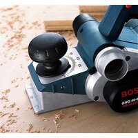 Рубанок Bosch GHO 40-82 C Professional (060159A76A) - Превью изображения №3 — Интернет-магазин ПроЗаказ