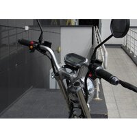 Электроскутер Yakama АР-Н008-3 (черный) - Превью изображения №8 — Интернет-магазин ПроЗаказ