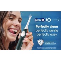 Электрическая зубная щетка Oral-B iO2 Electric Toothbrush with Travel Case (Night Black) - Превью изображения №2 — Интернет-магазин ПроЗаказ