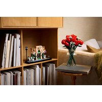 Конструктор LEGO Icons Французское кафе 10362 - Превью изображения №11 — Интернет-магазин ПроЗаказ