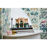 Конструктор LEGO Icons Французское кафе 10362 - Превью изображения №10 — Интернет-магазин ПроЗаказ