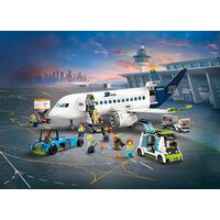 Конструктор LEGO City 60367 Пассажирский самолет - Превью изображения №2 — Интернет-магазин ПроЗаказ