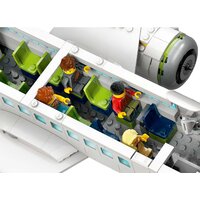 Конструктор LEGO City 60367 Пассажирский самолет - Превью изображения №6 — Интернет-магазин ПроЗаказ