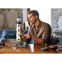 Конструктор LEGO Ideas 21335 Моторизованный маяк - Превью изображения №6 — Интернет-магазин ПроЗаказ