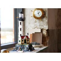 Конструктор LEGO Ideas 21335 Моторизованный маяк - Превью изображения №12 — Интернет-магазин ПроЗаказ