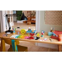 Конструктор LEGO Classic Креативная коробочка счастья 11042 - Превью изображения №18 — Интернет-магазин ПроЗаказ