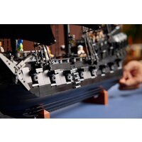 Конструктор LEGO Icons 10365 Пираты Карибского моря: Черная жемчужина - Превью изображения №17 — Интернет-магазин ПроЗаказ