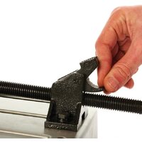 Монтажная (отрезная) пила Milwaukee CHS 355 - Превью изображения №2 — Интернет-магазин ПроЗаказ