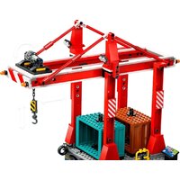 Конструктор LEGO City 60422 Морской порт с грузовым судном - Превью изображения №7 — Интернет-магазин ПроЗаказ