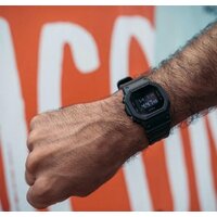 Наручные часы Casio DW-5600BB-1E - Превью изображения №2 — Интернет-магазин ПроЗаказ