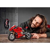 Конструктор LEGO Technic 42107 Ducati Panigale V4 R - Превью изображения №14 — Интернет-магазин ПроЗаказ