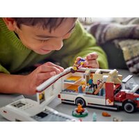 Конструктор LEGO City Кемпер-фургон для отдыха и приключений 60454 - Превью изображения №10 — Интернет-магазин ПроЗаказ