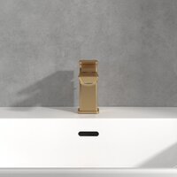 Смеситель Villeroy & Boch Subway 3.0 Extra Small TVW11200100076 - Превью изображения №4 — Интернет-магазин ПроЗаказ