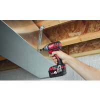 Винтоверт Milwaukee M18 BID-402C 4933443580 (с 2-мя АКБ, кейс) - Превью изображения №6 — Интернет-магазин ПроЗаказ