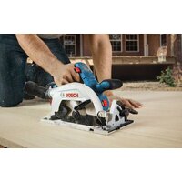 Дисковая (циркулярная) пила Bosch GKS 185-LI Professional 06016C1223 (с 1-м АКБ) - Превью изображения №9 — Интернет-магазин ПроЗаказ