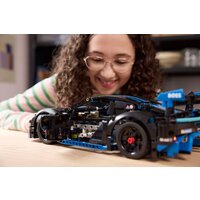 Конструктор LEGO Technic 42176 Porsche GT4 e-Performance - Превью изображения №8 — Интернет-магазин ПроЗаказ