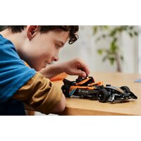 Конструктор LEGO Technic 42169 NEOM McLaren Formula E Race Car - Превью изображения №7 — Интернет-магазин ПроЗаказ