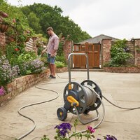 Катушка для шланга Hozelock Hose Cart 2398 (60 м) - Превью изображения №2 — Интернет-магазин ПроЗаказ