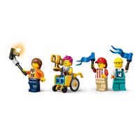 Конструктор LEGO City Без ограничений: трасса с рампами для гоночных авто 60460 - Превью изображения №8 — Интернет-магазин ПроЗаказ
