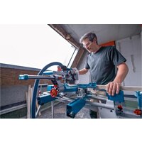 Торцовочная пила Bosch GCM 18V-216 D 0601B51000 (без АКБ) - Превью изображения №7 — Интернет-магазин ПроЗаказ
