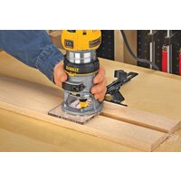 Кромочно-петельный фрезер DeWalt D26200 - Превью изображения №6 — Интернет-магазин ПроЗаказ