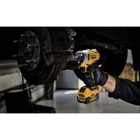Гайковерт DeWalt DCF901P1 Xtreme Subcompact (с 1-м АКБ, кейс) - Превью изображения №3 — Интернет-магазин ПроЗаказ