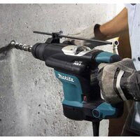 Перфоратор Makita HR3210C - Превью изображения №4 — Интернет-магазин ПроЗаказ