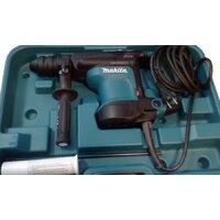 Перфоратор Makita HR3210C - Превью изображения №3 — Интернет-магазин ПроЗаказ