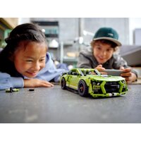 Конструктор LEGO Technic 42138 Ford Mustang Shelby GT500 - Превью изображения №4 — Интернет-магазин ПроЗаказ