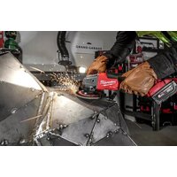 Угловая шлифмашина Milwaukee M18 ONEFSAG 125XPDB-502X Fuel 4933478435 (с 2-мя АКБ) - Превью изображения №5 — Интернет-магазин ПроЗаказ