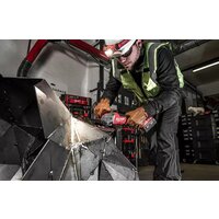 Угловая шлифмашина Milwaukee M18 ONEFSAG 125XPDB-502X Fuel 4933478435 (с 2-мя АКБ) - Превью изображения №6 — Интернет-магазин ПроЗаказ
