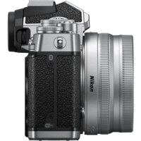 Беззеркальный фотоаппарат Nikon Z fc Kit 16-50mm (черный/серебристый) - Превью изображения №9 — Интернет-магазин ПроЗаказ