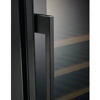 Винный шкаф Electrolux EWUS052B5B - Превью изображения №6 — Интернет-магазин ПроЗаказ