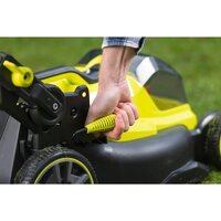 Газонокосилка Ryobi RY18LMX40B-240 (с 2-мя АКБ) - Превью изображения №8 — Интернет-магазин ПроЗаказ